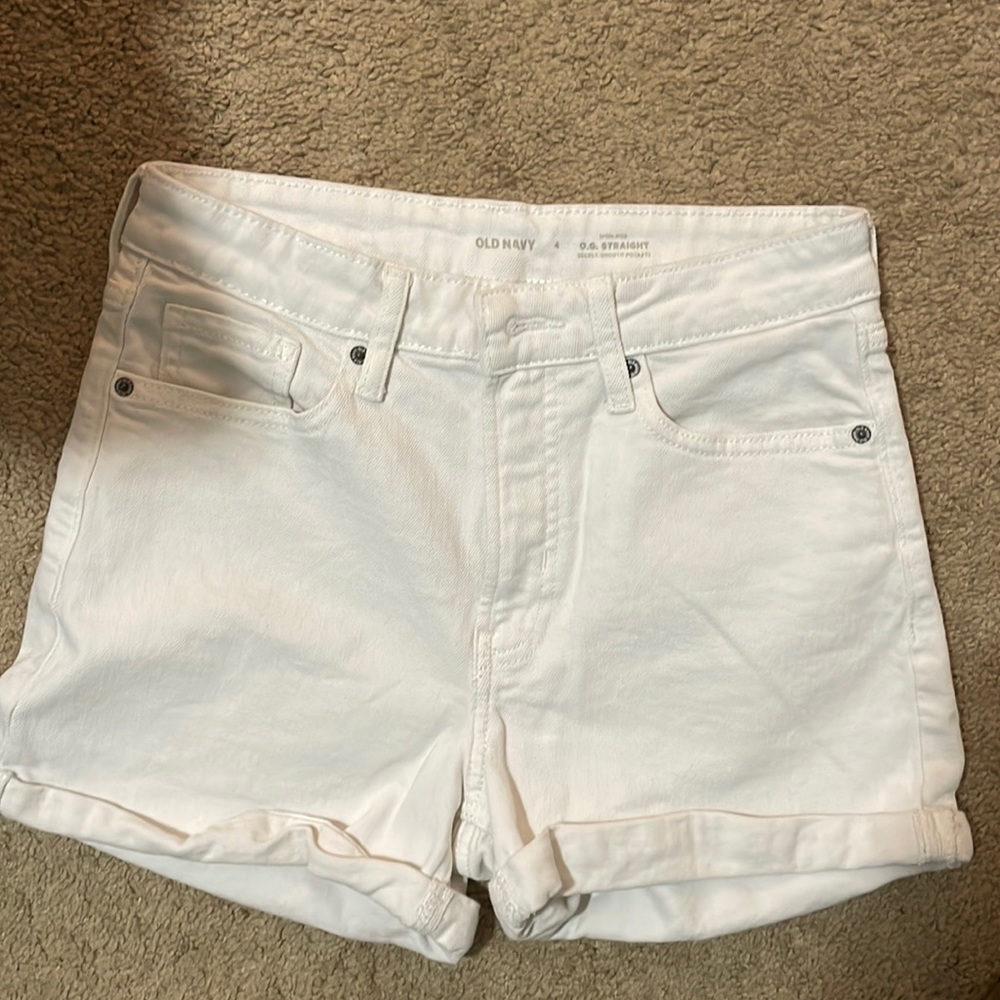 High waisted white shorts